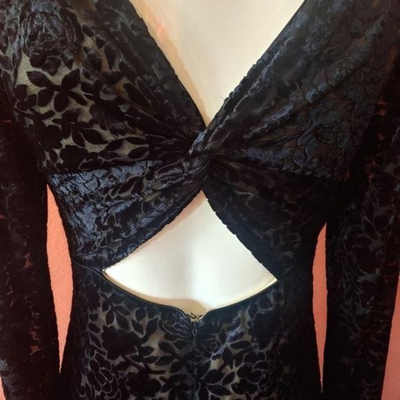 Navy Blue Textured Lace Floor Length Dress Size 6 - Picture 12 of 12